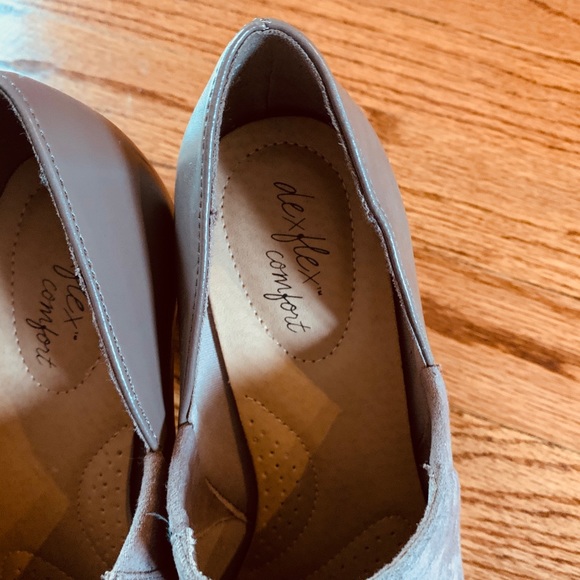 Taupe suede booties size 7 - Picture 3 of 4